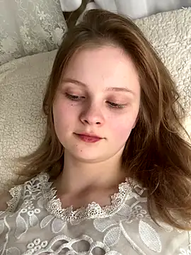 Snapshot of everydayy chatting on November 20, 2025, 3:12 pm everydayy online show from November 20, 2025, 3:12 pm