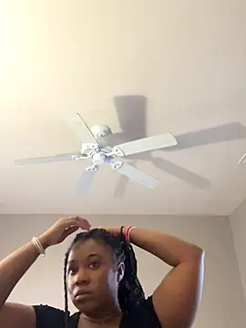 Snapshot of MsSuperWettt chatting on November 27, 2025, 10:21 pm MsSuperWettt online show from November 27, 2025, 10:21 pm