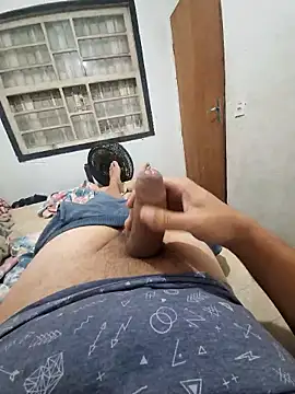 feehzungi0000 online show from January 15, 2026, 1:20 am