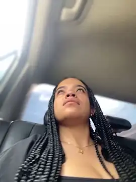 JuanitaMore01 online show from December 3, 2025, 7:57 pm