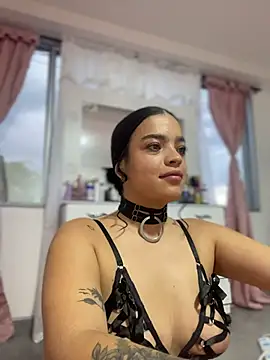 Snapshot of JuanitaMore01 chatting on February 6, 2026, 10:50 pm JuanitaMore01 online show from February 6, 2026, 10:50 pm