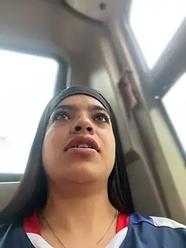 Snapshot of JuanitaMore01 chatting on February 14, 2026, 10:10 pm JuanitaMore01 online show from February 14, 2026, 10:10 pm