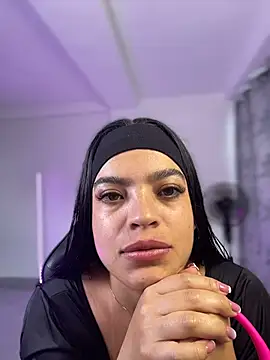 JuanitaMore01 online show from April 23, 2026, 8:54 pm