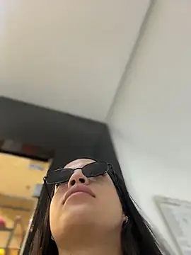 JuanitaMore01 online show from June 30, 2026, 10:21 pm