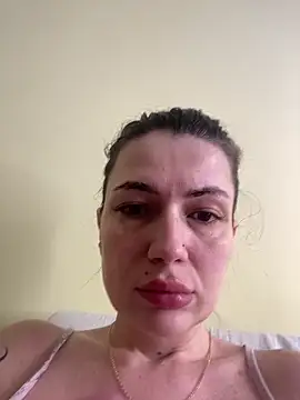 Cute Erika online show from February 1, 2026, 11:52 am