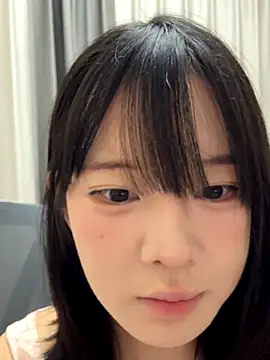 EnEn xiaobao online show from October 18, 2025, 12:40 pm