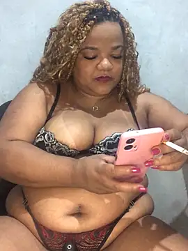 Snapshot of melcarioca1111 chatting on November 19, 2025, 6:30 pm melcarioca1111 online show from November 19, 2025, 6:30 pm