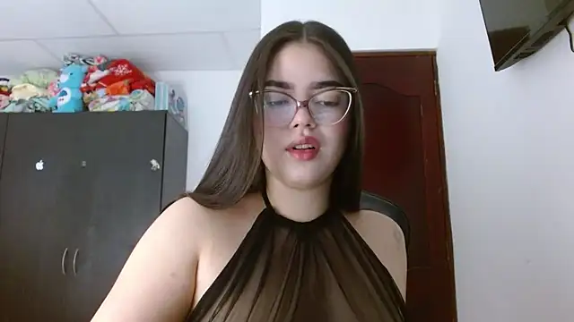 Valentina2390 online show from May 21, 2026, 1:03 am