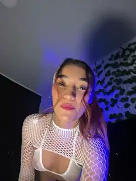 Liawood1 online show from September 17, 2025, 10:12 pm