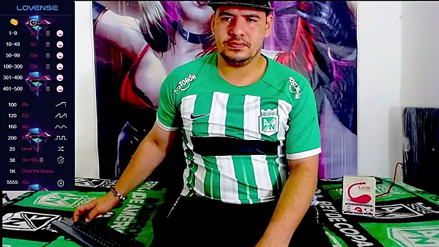 smith hot29 online show from November 3, 2025, 2:28 am