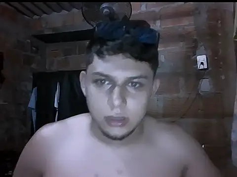 sweet boy666 online show from October 7, 2025, 6:31 pm