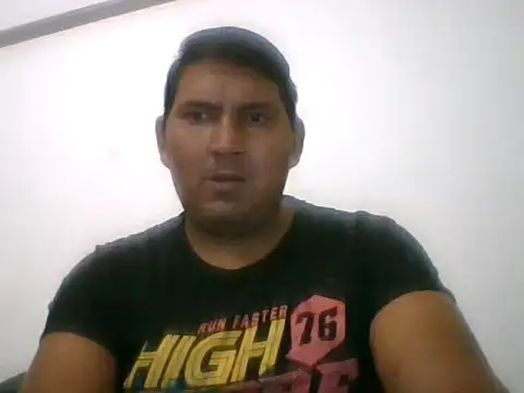 Snapshot of alexande_04 chatting on October 21, 2025, 2:55 am alexande 04 online show from October 21, 2025, 2:55 am