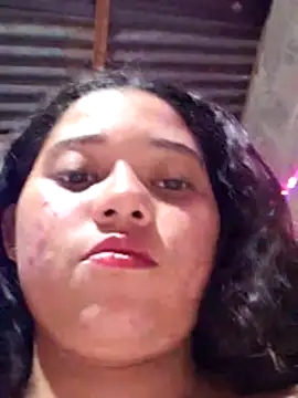 Snapshot of Violethroos chatting on November 19, 2025, 4:12 am Violethroos online show from November 19, 2025, 4:12 am