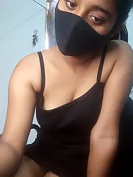 Snapshot of shrutee12 chatting on December 17, 2025, 7:02 am shrutee12 online show from December 17, 2025, 7:02 am