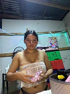 Snapshot of Rico02j chatting on July 6, 2026, 2:29 am Rico02j online show from July 6, 2026, 2:29 am