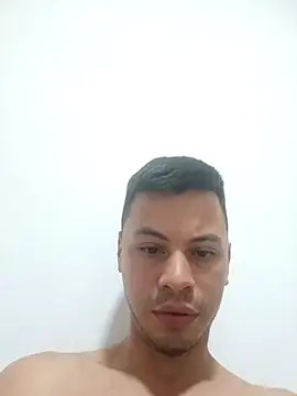 josrenyerz online show from May 5, 2026, 11:19 pm