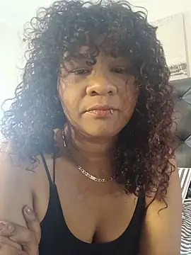 Snapshot of Kymy_marquez chatting on May 22, 2026, 8:18 pm Kymy marquez online show from May 22, 2026, 8:18 pm