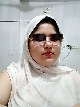 Snapshot of Nusrat-N chatting on July 30, 2026, 2:16 pm Nusrat-N online show from July 30, 2026, 2:16 pm