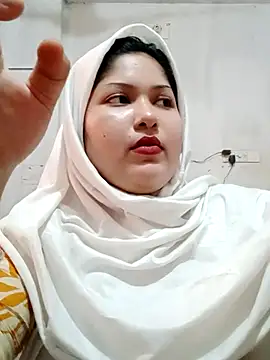 Snapshot of Nusrat-N chatting on June 25, 2026, 9:58 am Nusrat-N online show from June 25, 2026, 9:58 am