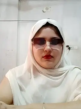 Snapshot of Nusrat-N chatting on June 27, 2026, 7:36 am Nusrat-N online show from June 27, 2026, 7:36 am