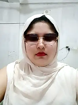 Snapshot of Nusrat-N chatting on July 27, 2026, 12:28 am Nusrat-N online show from July 27, 2026, 12:28 am