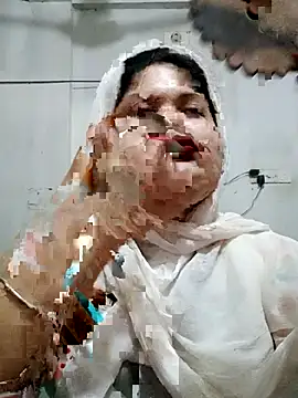 Snapshot of Nusrat-N chatting on July 20, 2026, 2:52 pm Nusrat-N online show from July 20, 2026, 2:52 pm