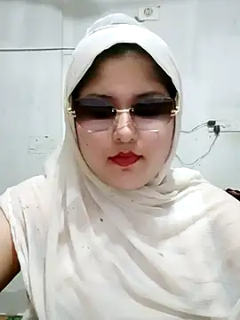 Snapshot of Nusrat-N chatting on July 15, 2026, 4:47 pm Nusrat-N online show from July 15, 2026, 4:47 pm
