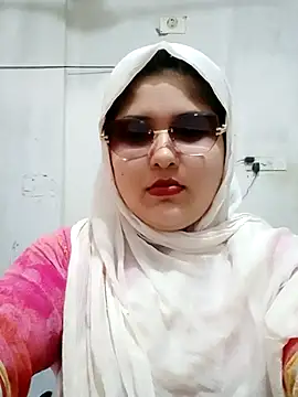 Snapshot of Nusrat-N chatting on July 19, 2026, 2:31 am Nusrat-N online show from July 19, 2026, 2:31 am