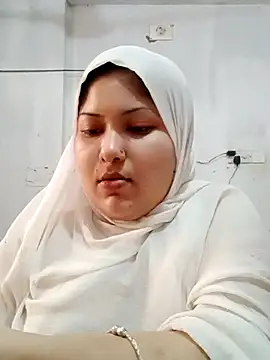 Snapshot of Nusrat-N chatting on July 5, 2026, 5:58 am Nusrat-N online show from July 5, 2026, 5:58 am