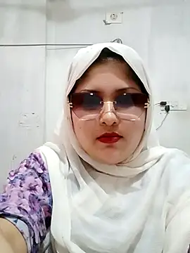 Snapshot of Nusrat-N chatting on June 29, 2026, 3:35 am Nusrat-N online show from June 29, 2026, 3:35 am