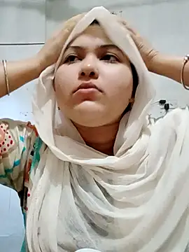 Snapshot of Nusrat-N chatting on July 21, 2026, 3:52 am Nusrat-N online show from July 21, 2026, 3:52 am