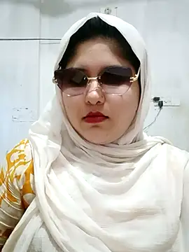 Snapshot of Nusrat-N chatting on July 20, 2026, 4:09 am Nusrat-N online show from July 20, 2026, 4:09 am