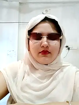 Snapshot of Nusrat-N chatting on July 31, 2026, 2:22 am Nusrat-N online show from July 31, 2026, 2:22 am