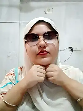 Snapshot of Nusrat-N chatting on August 1, 2026, 3:59 am Nusrat-N online show from August 1, 2026, 3:59 am