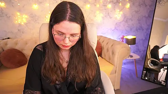 SophieDreamss online show from March 4, 2026, 9:33 pm