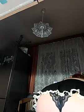 TerezaVelvet online show from April 6, 2026, 6:20 pm