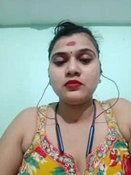 Snapshot of Kavya-Tiwari chatting on November 10, 2025, 6:46 pm Kavya-Tiwari online show from November 10, 2025, 6:46 pm