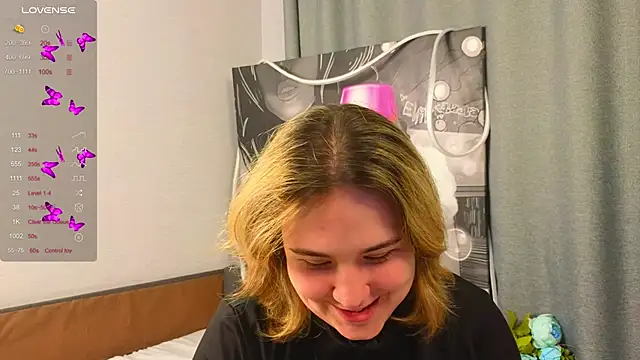 ElizabethDixon online show from September 29, 2025, 8:36 pm