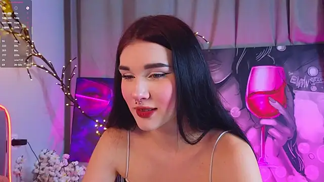 JenniferSullivan online show from December 5, 2025, 9:23 pm