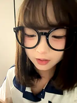 lelebaybay888 online show from November 7, 2025, 4:11 pm