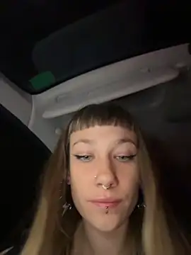 Snapshot of deepthem chatting on March 20, 2026, 9:05 pm deepthem online show from March 20, 2026, 9:05 pm