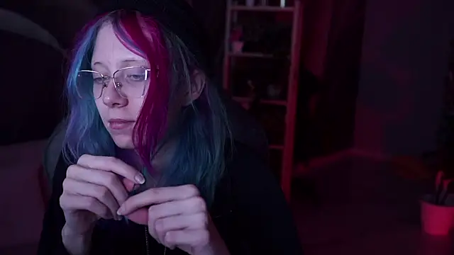 Snapshot of SakuraBliss chatting on November 14, 2025, 11:14 am SakuraBliss online show from November 14, 2025, 11:14 am