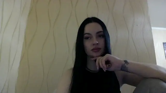 Lulii24 online show from January 8, 2026, 6:25 pm