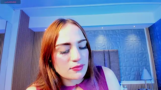 Snapshot of MadisonAnngel chatting on October 16, 2025, 9:01 pm MadisonAnngel online show from October 16, 2025, 9:01 pm