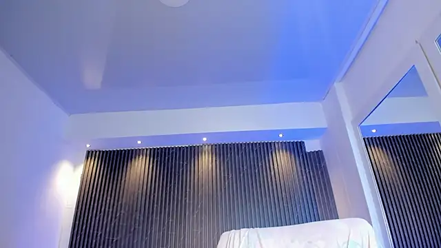 Snapshot of MadisonAnngel chatting on November 20, 2025, 7:58 pm MadisonAnngel online show from November 20, 2025, 7:58 pm