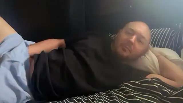 Snapshot of rough1985 chatting on September 29, 2025, 7:30 pm rough1985 online show from September 29, 2025, 7:30 pm