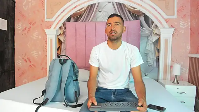 magnus serket online show from January 7, 2026, 11:48 am