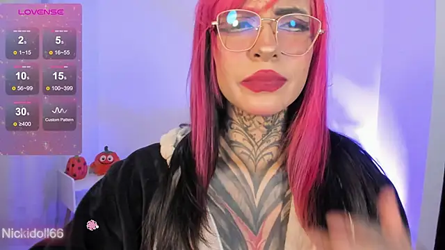 Snapshot of Nickidoll66- chatting on October 7, 2025, 6:25 am Nickidoll66- online show from October 7, 2025, 6:25 am