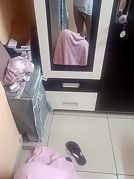 lust lovee online show from November 3, 2025, 6:55 pm