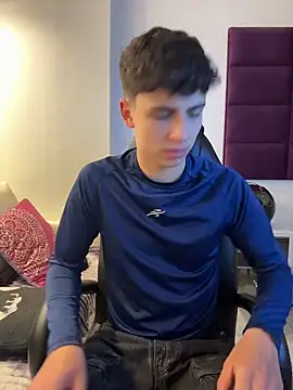 Snapshot of AdrianRinaldi chatting on November 29, 2025, 8:20 pm AdrianRinaldi online show from November 29, 2025, 8:20 pm